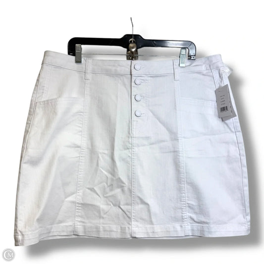Skirt Mini & Short By Cmf In White, Size: Xl