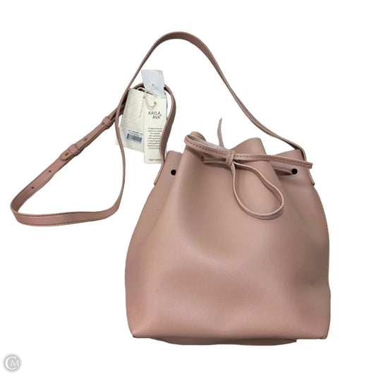 Crossbody By Clothes Mentor, Size: Medium