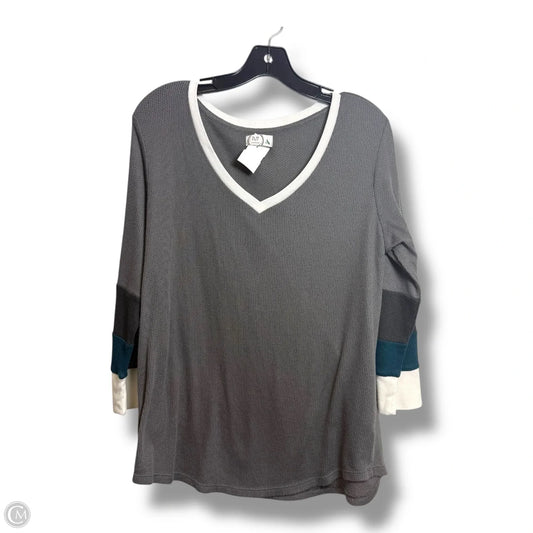 Top Long Sleeve By Maurices In Grey, Size: L
