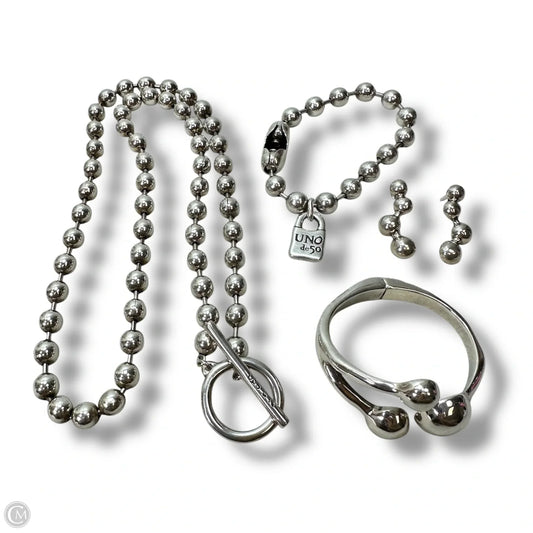 Necklace, earrings & two bracelets matching silver Set By Uno De 50, Size: 04 Piece Set