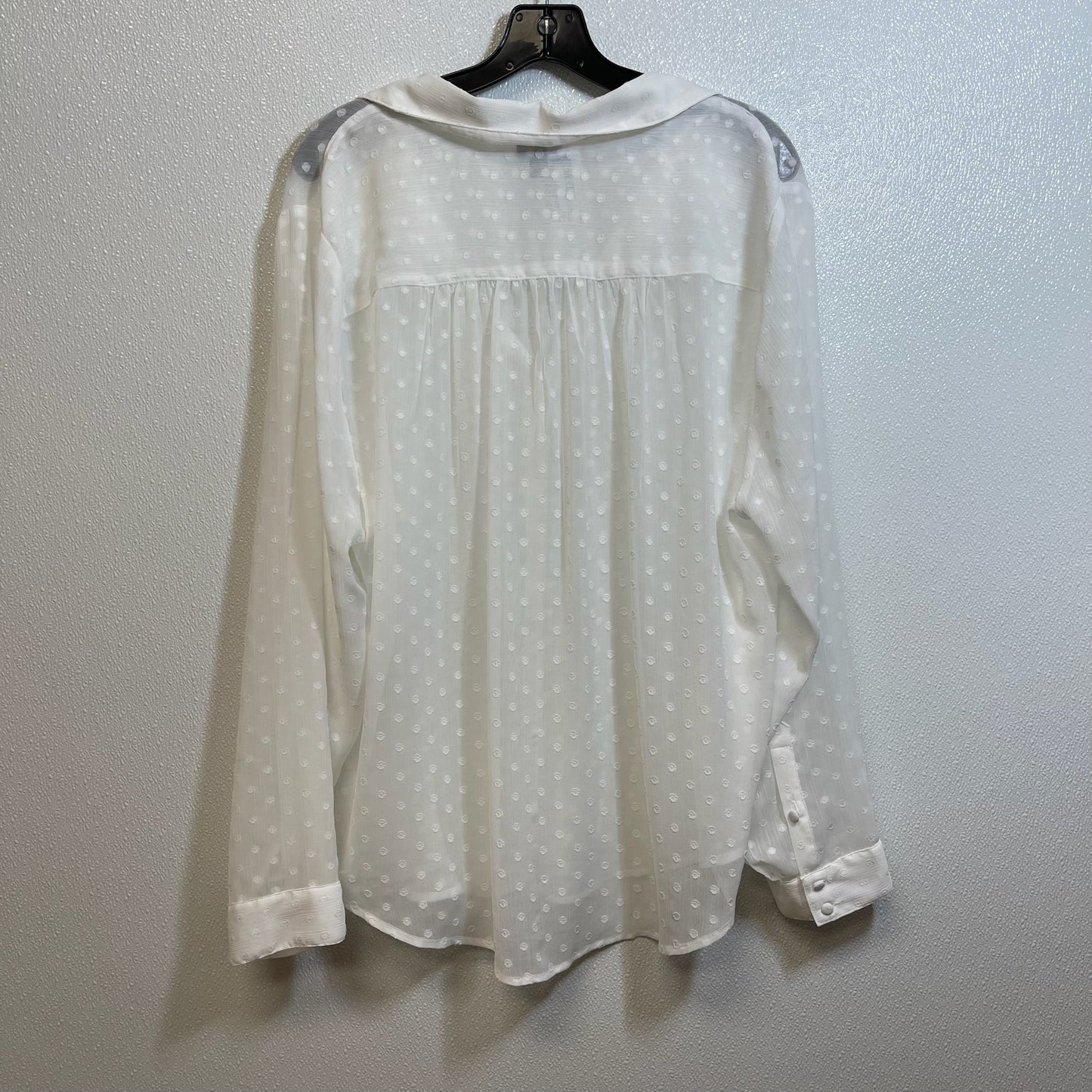 Top Long Sleeve By Torrid In White, Size: 2x