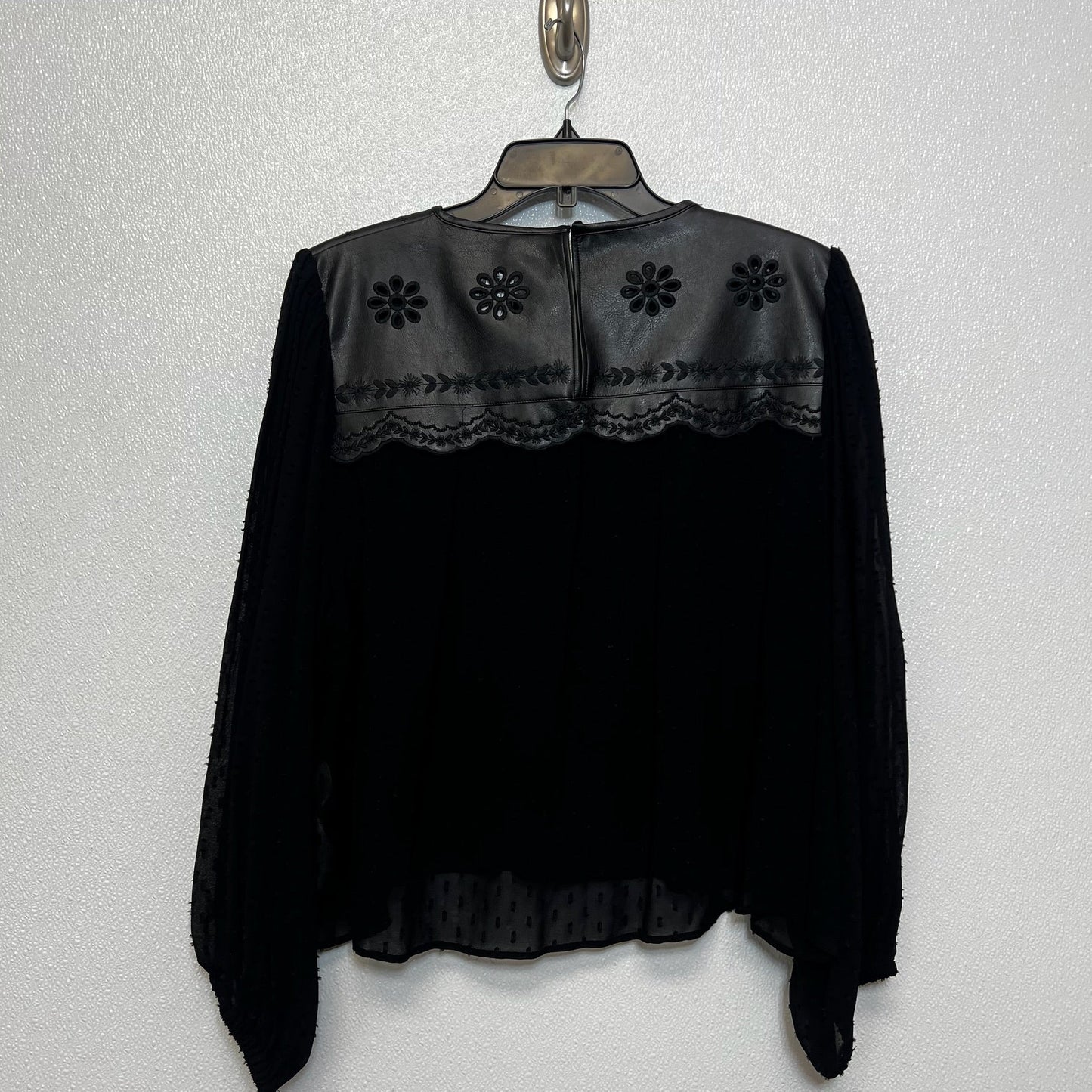 Top Long Sleeve By Zara Women In Black, Size: Xl