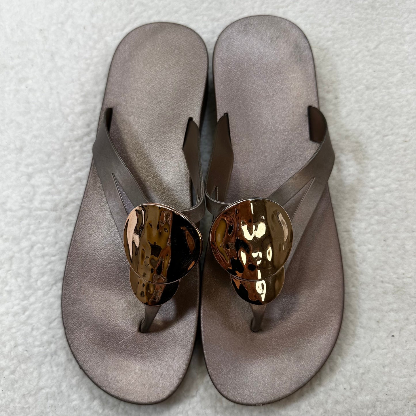 Pewter Sandals Flip Flops Clothes Mentor, Size 9