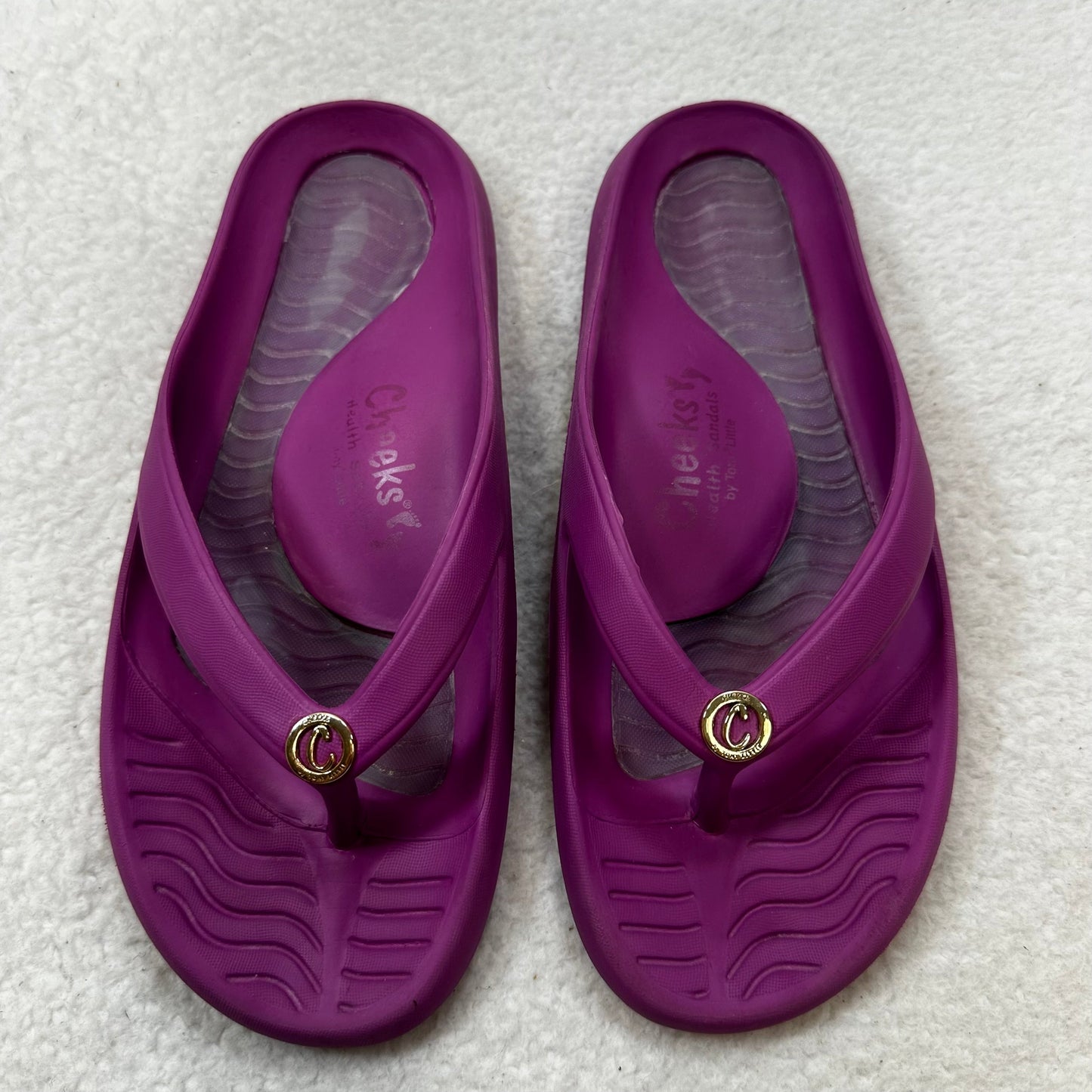 Fuschia Sandals Flip Flops Clothes Mentor, Size 8