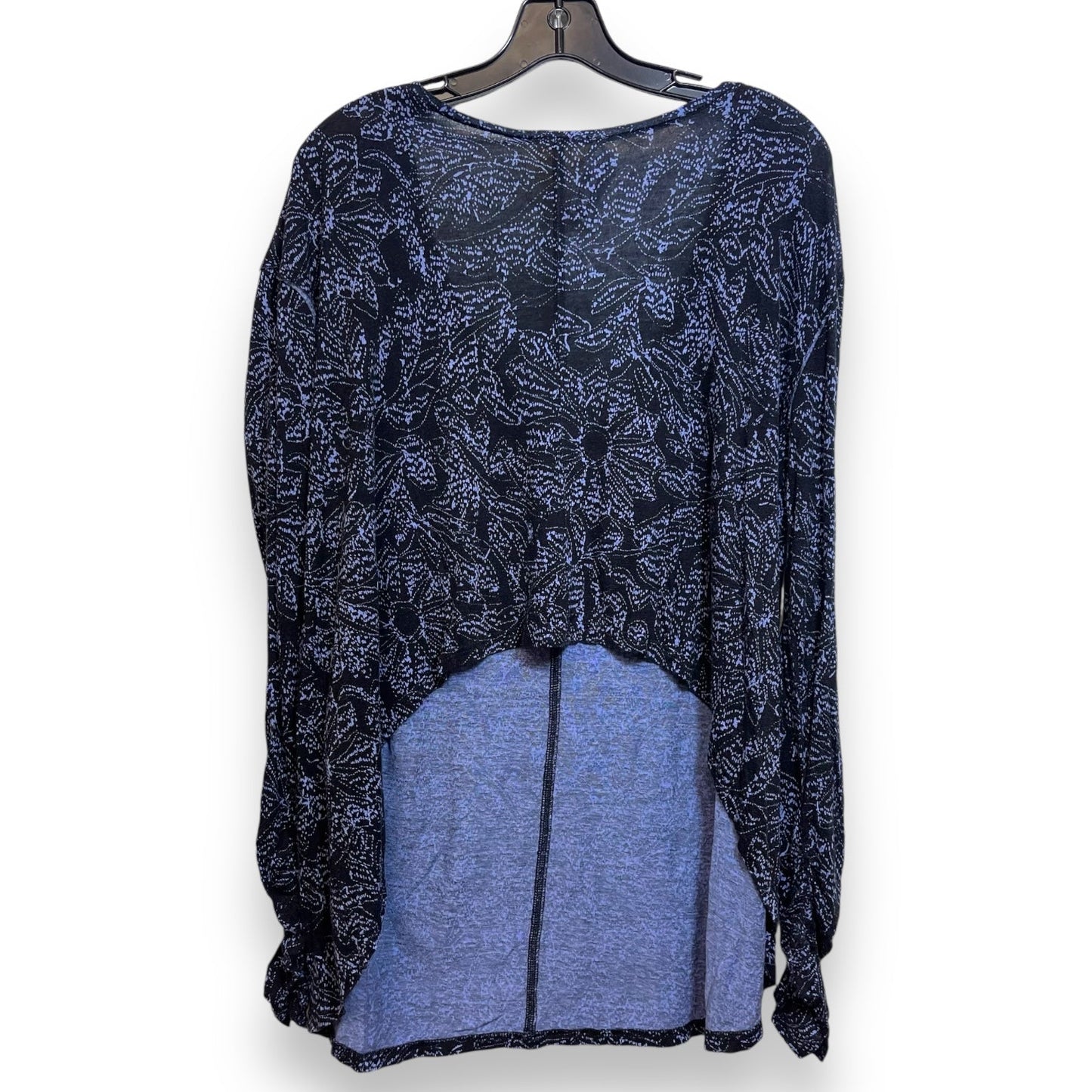 Top Long Sleeve By Free People In Black Blue, Size: L