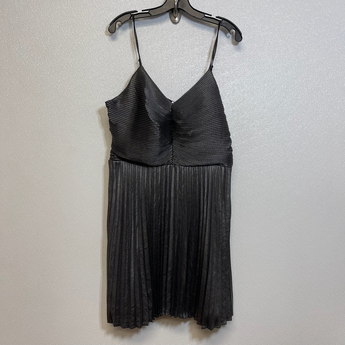 Dress Casual Short By Express O In Black, Size: Xl