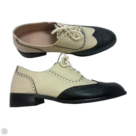 Shoes Flats By Clothes Mentor In Black, Size: 8