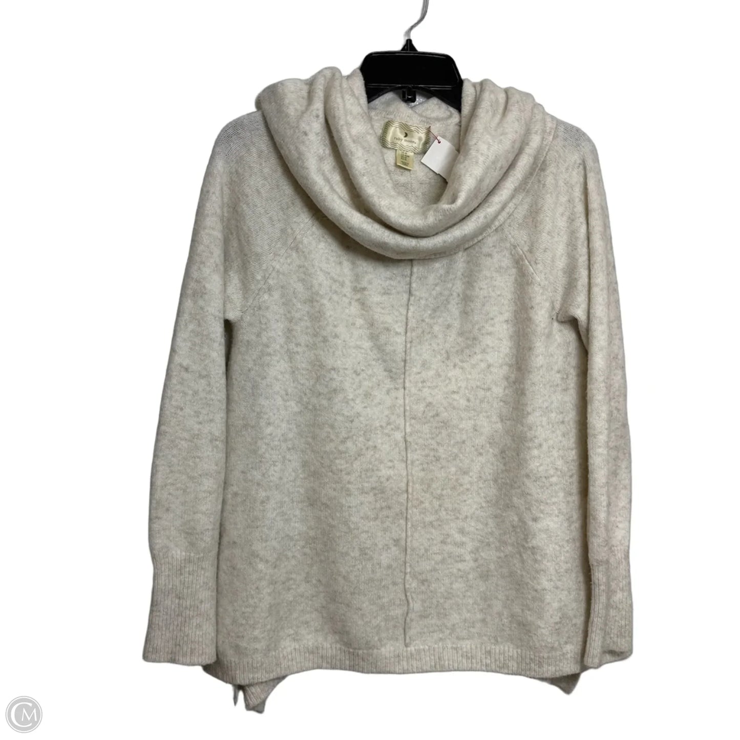 Sweater By Clothes Mentor In Cream, Size: M