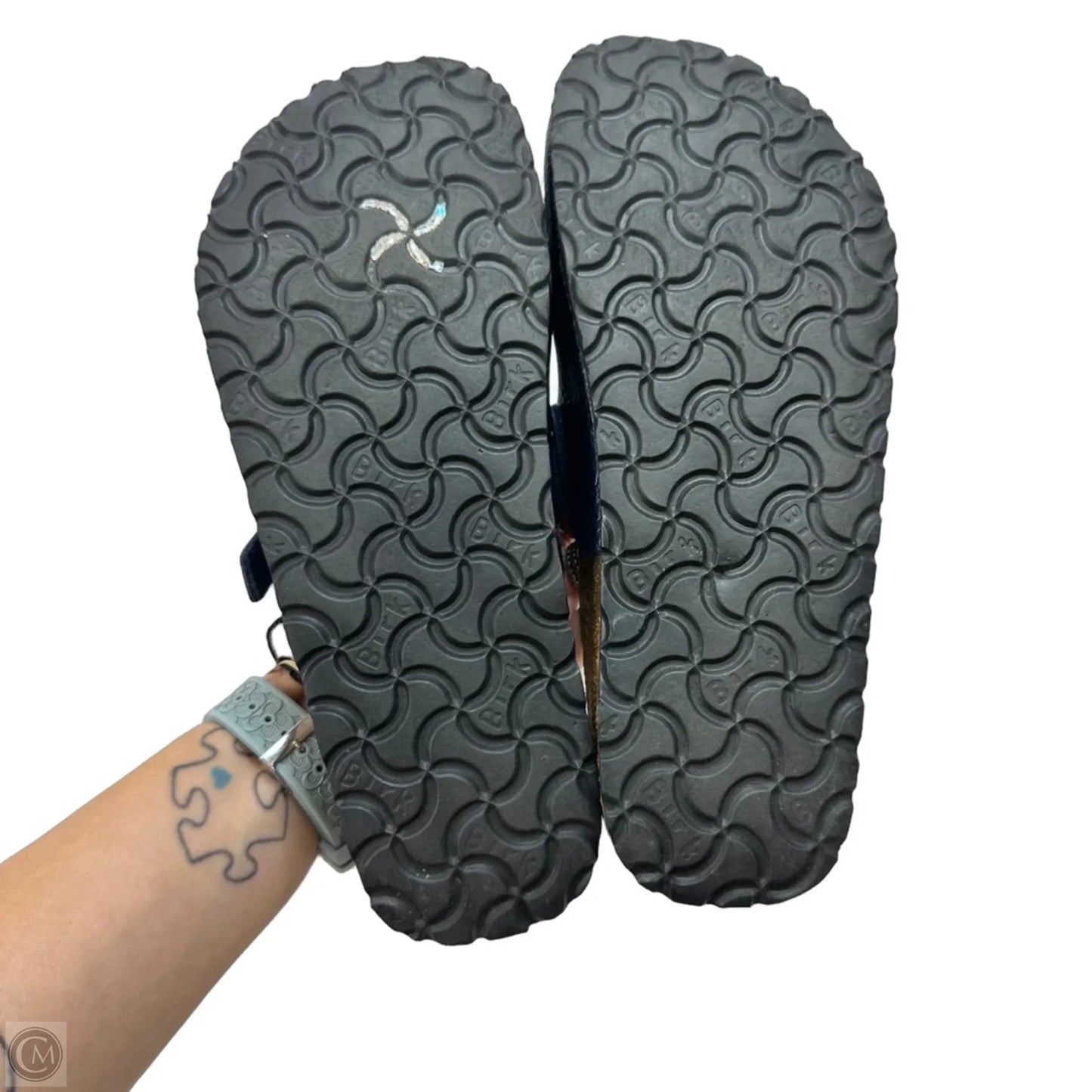 Sandals Flats By Clothes Mentor In Navy, Size: 7
