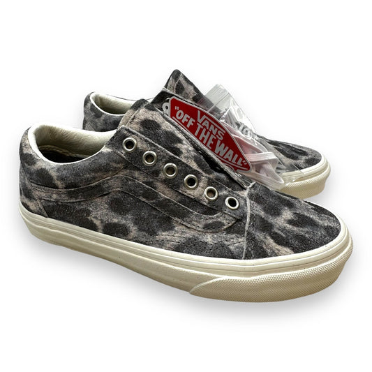 Shoes Sneakers By Vans, Size: 5