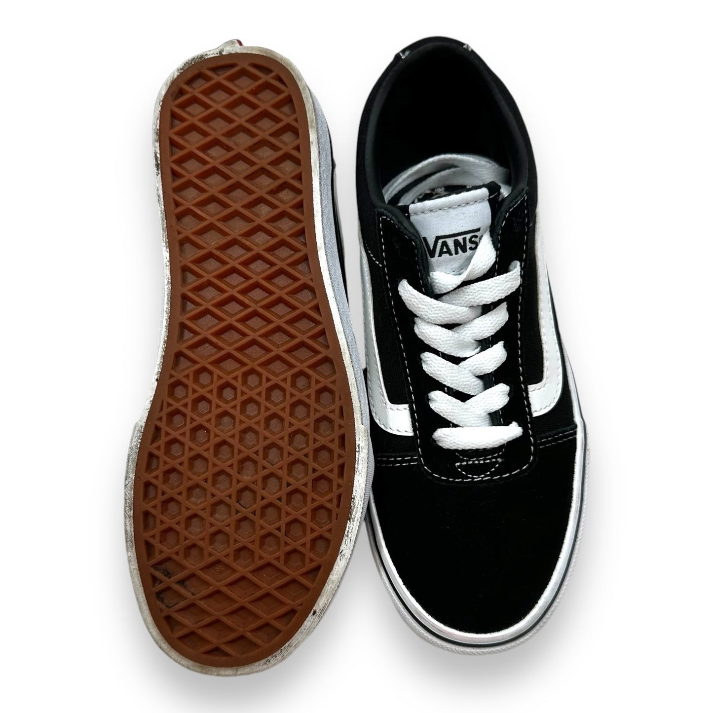 Shoes Sneakers By Vans, Size: 5