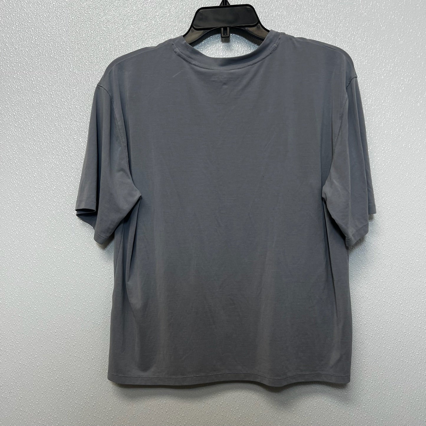 Top Short Sleeve By Abercrombie And Fitch In Grey, Size: S