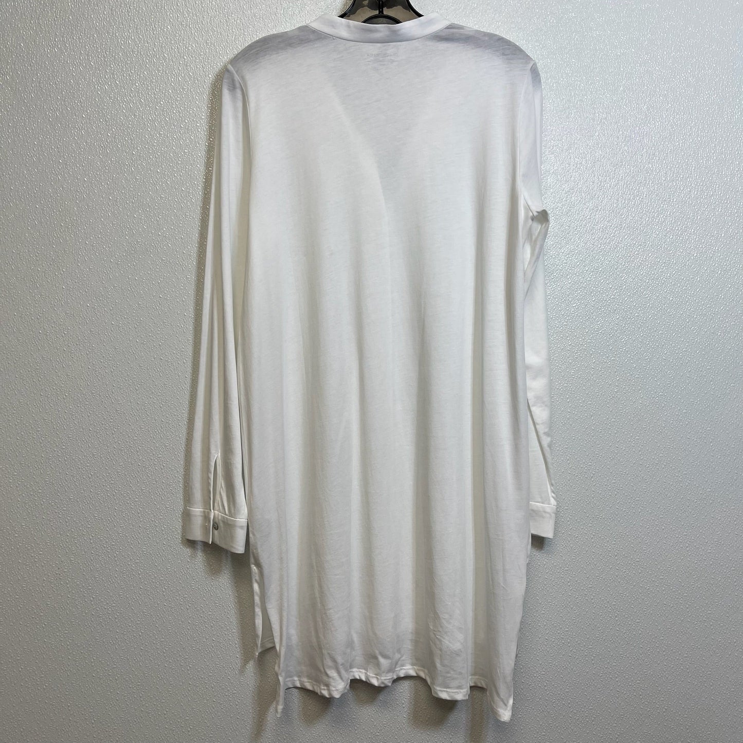 Top Long Sleeve By Eileen Fisher In White, Size: M