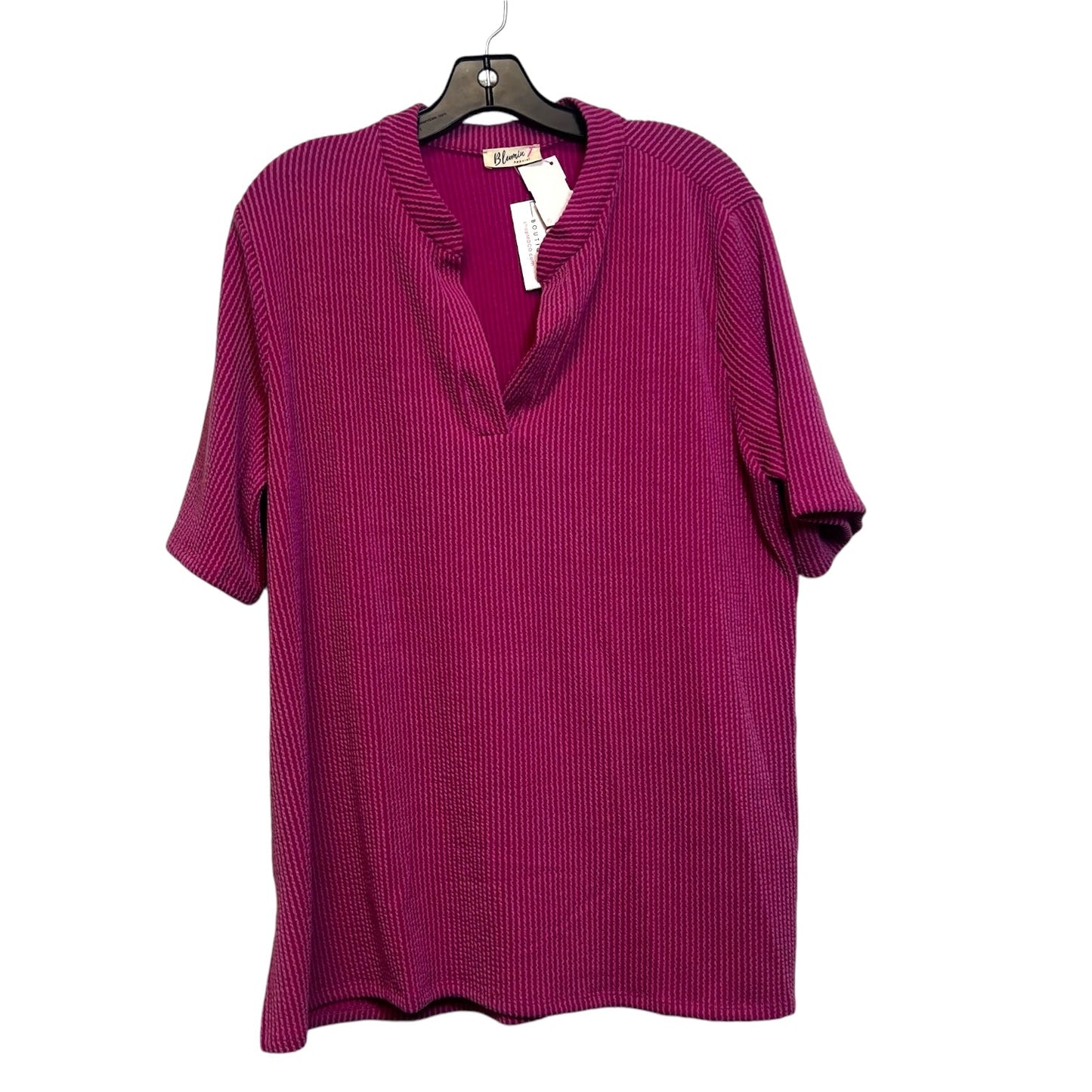 Top Short Sleeve By Clothes Mentor In Fuschia, Size: 2x