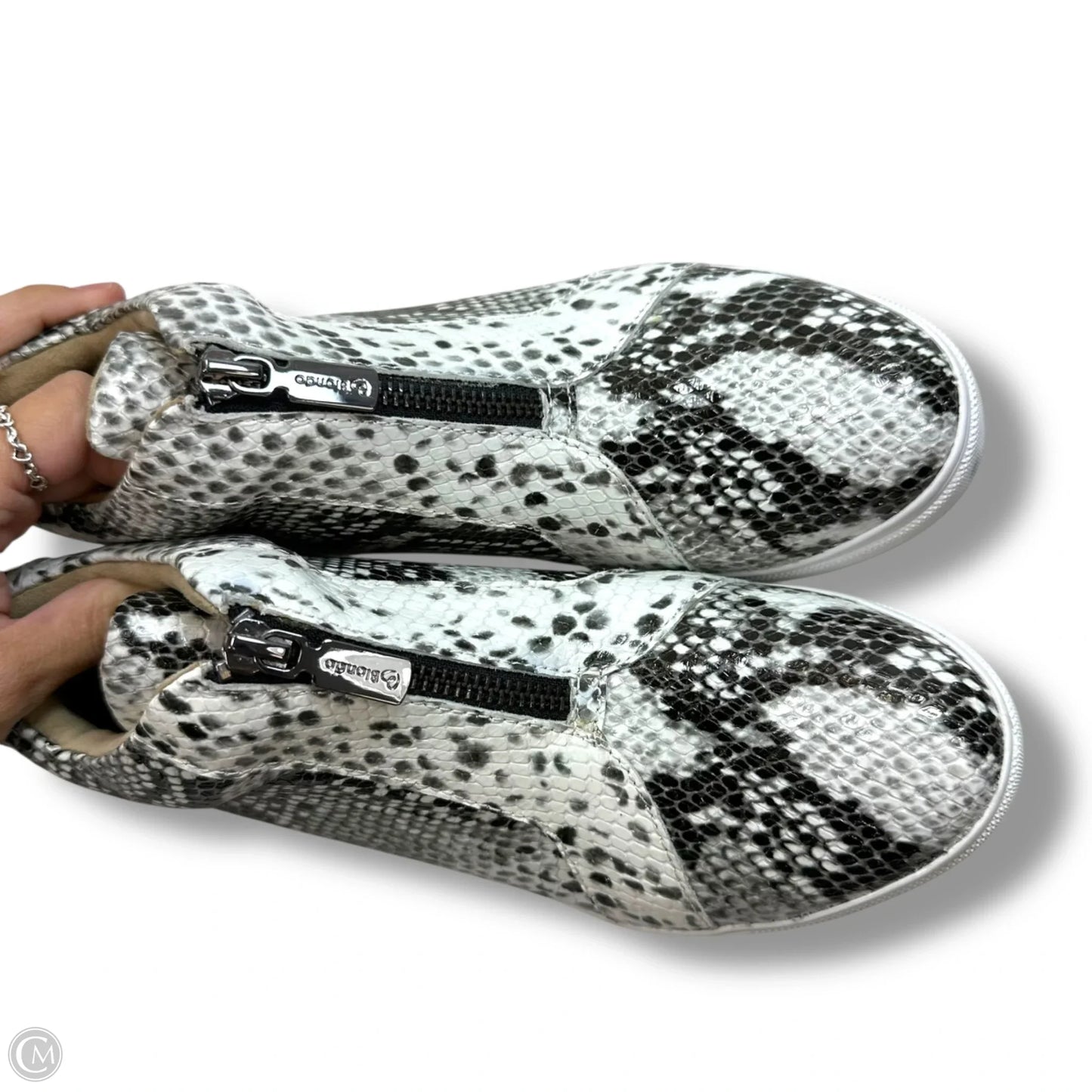 Shoes Sneakers By Blondo In Animal Print, Size: 7.5