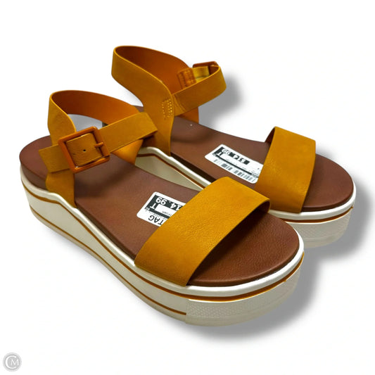 Sandals Heels Platform By Mia In Yellow, Size: 9
