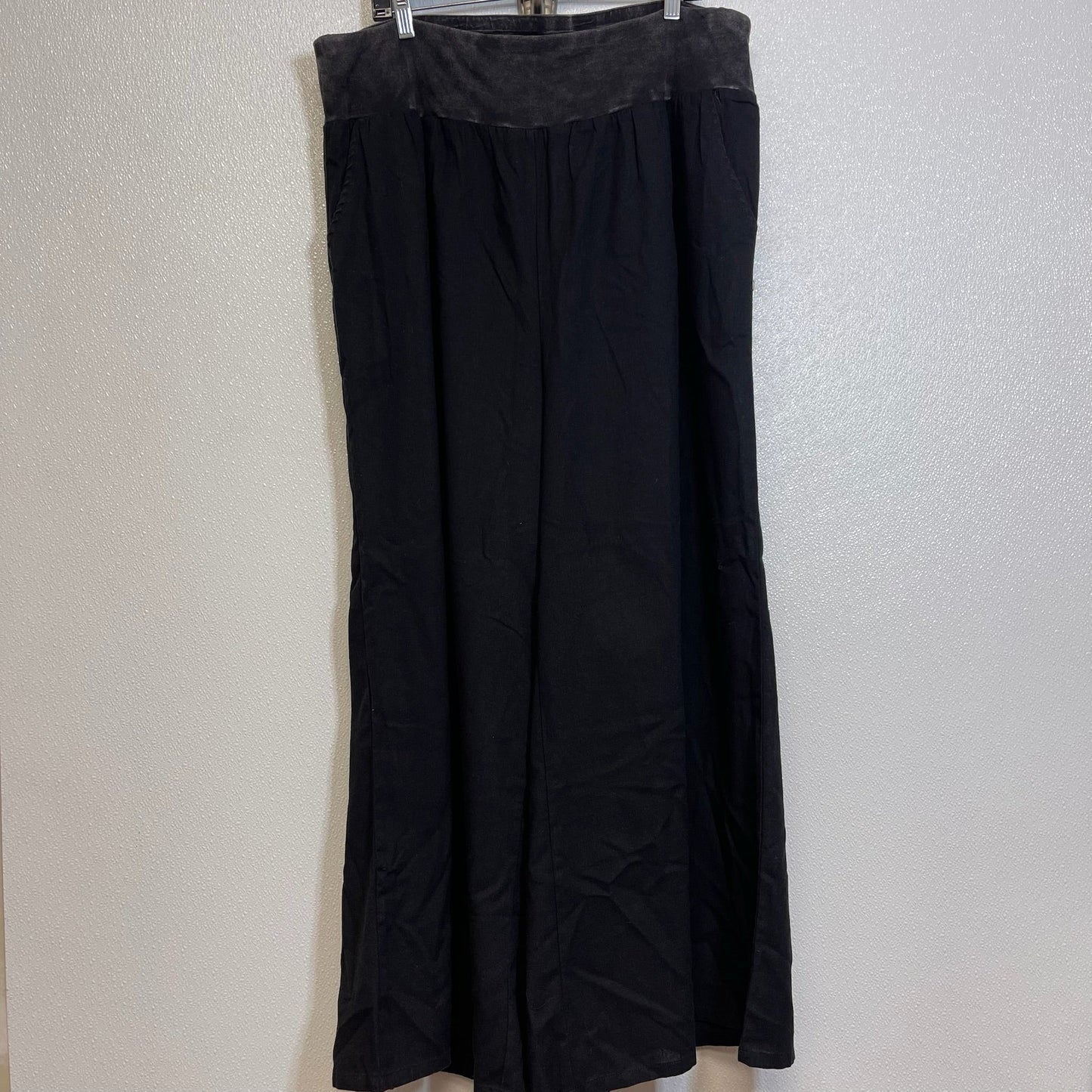 Pants Ankle By Clothes Mentor In Black, Size: 2x