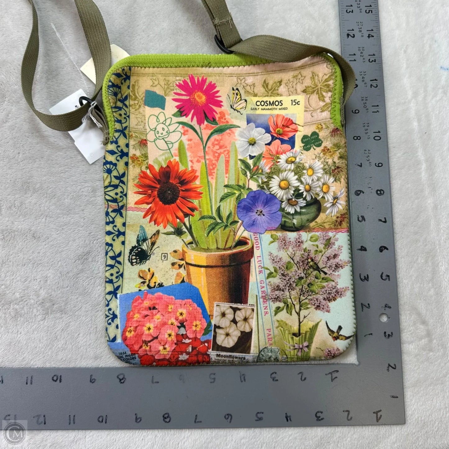 Crossbody By Clothes Mentor, Size: Medium