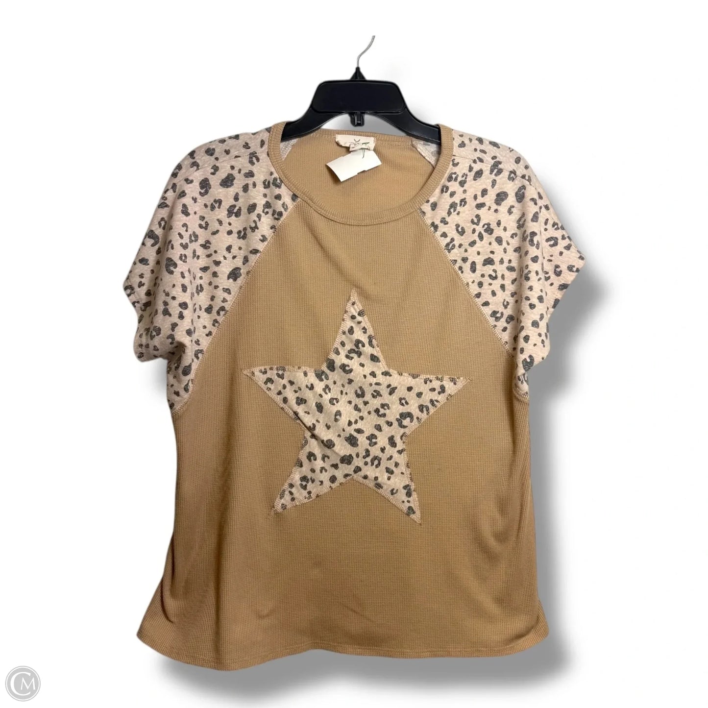 Top Short Sleeve By Clothes Mentor In Tan, Size: M