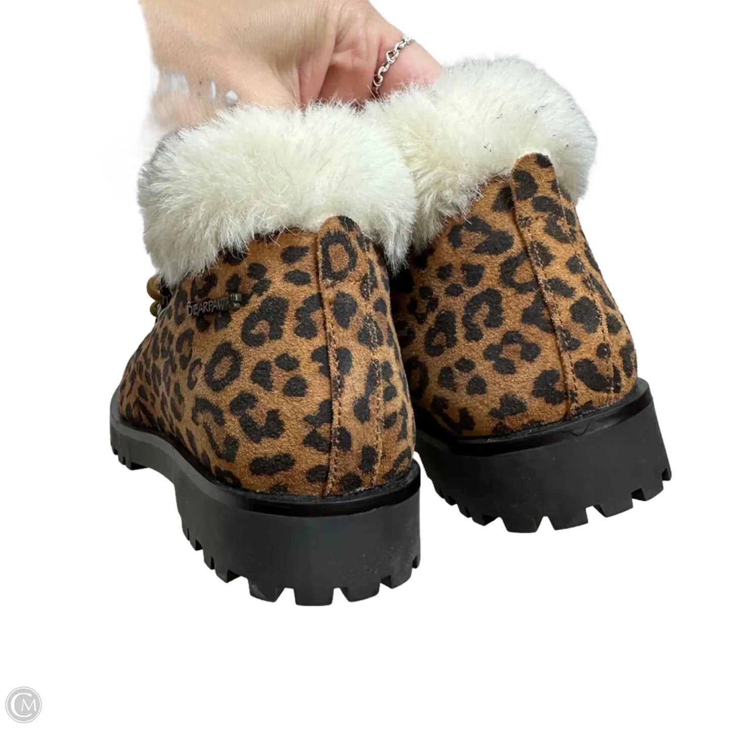 Boots Ankle Flats By Bearpaw In Animal Print, Size: 7