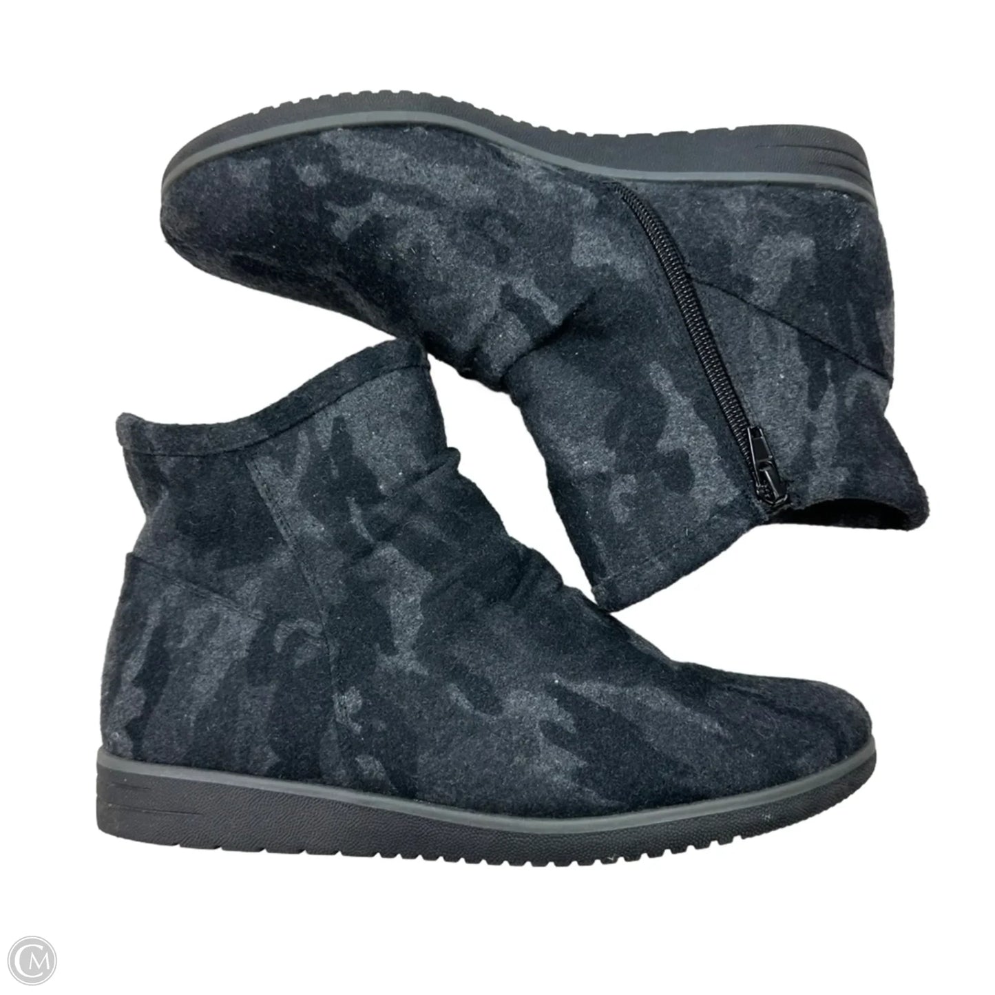 Boots Ankle Flats By Naturalizer In Camouflage Print, Size: 9.5