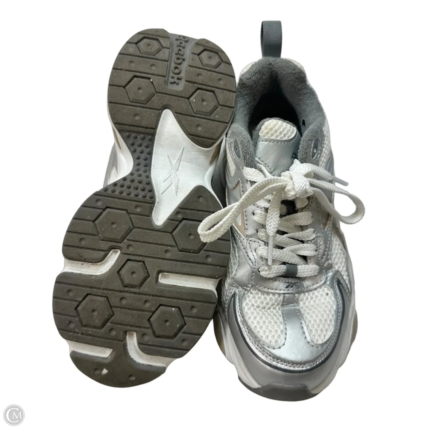 Shoes Sneakers By Reebok In Silver & White, Size: 8