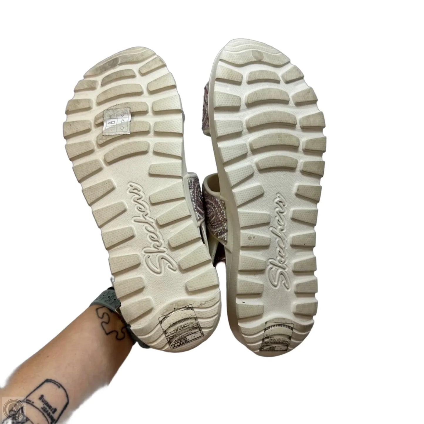 Sandals Flats By Skechers In Cream, Size: 10