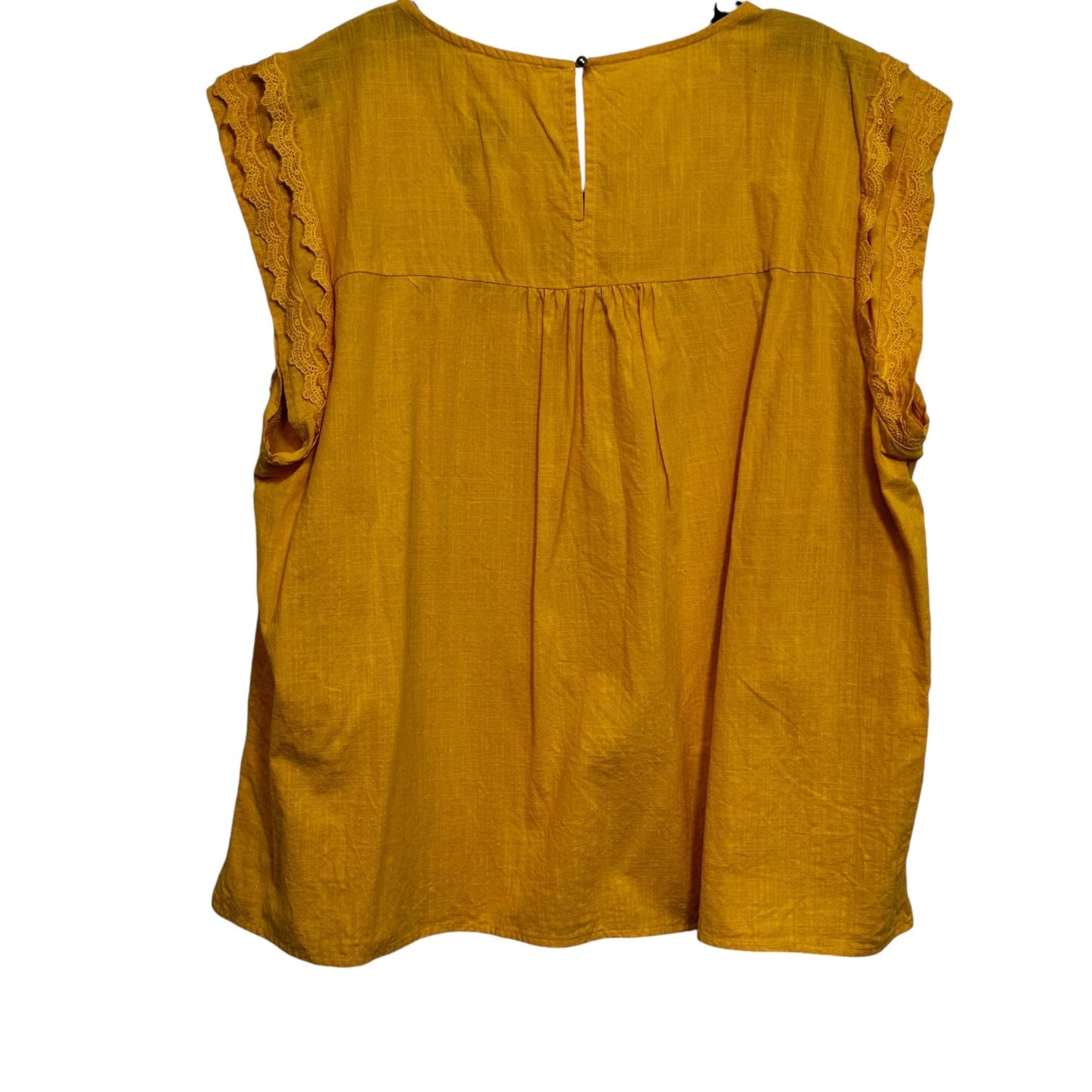 Top Sleeveless By Clothes Mentor In Yellow, Size: 1x