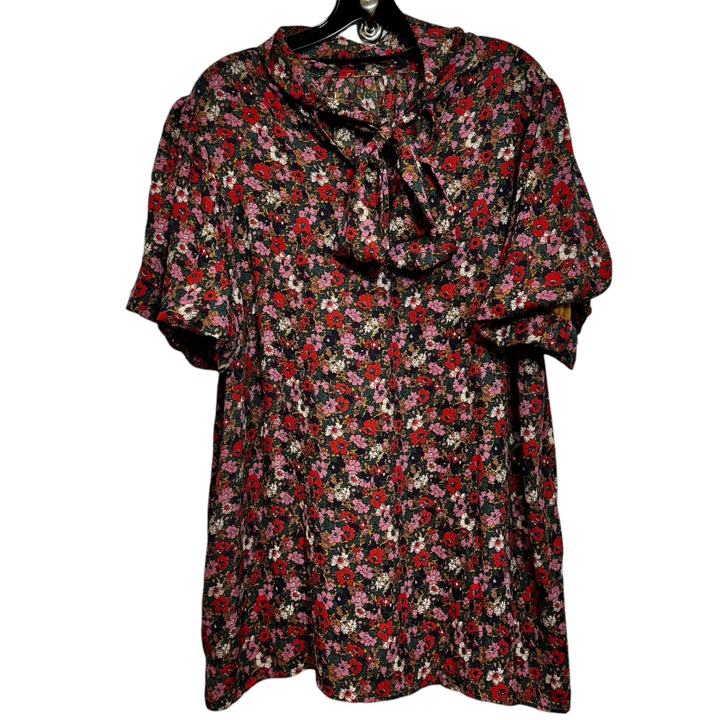 Top Short Sleeve By Entro In Floral, Size: 1x