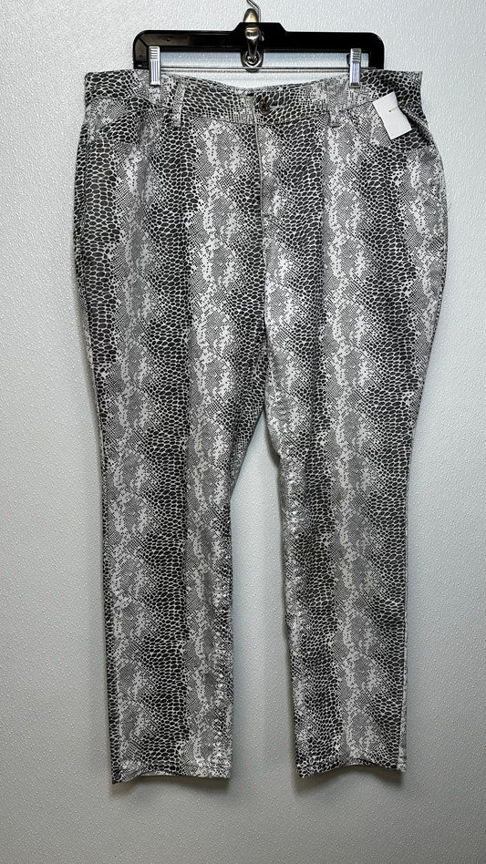 Snakeskin Print Pants Ankle Ashley Stewart, Size 16