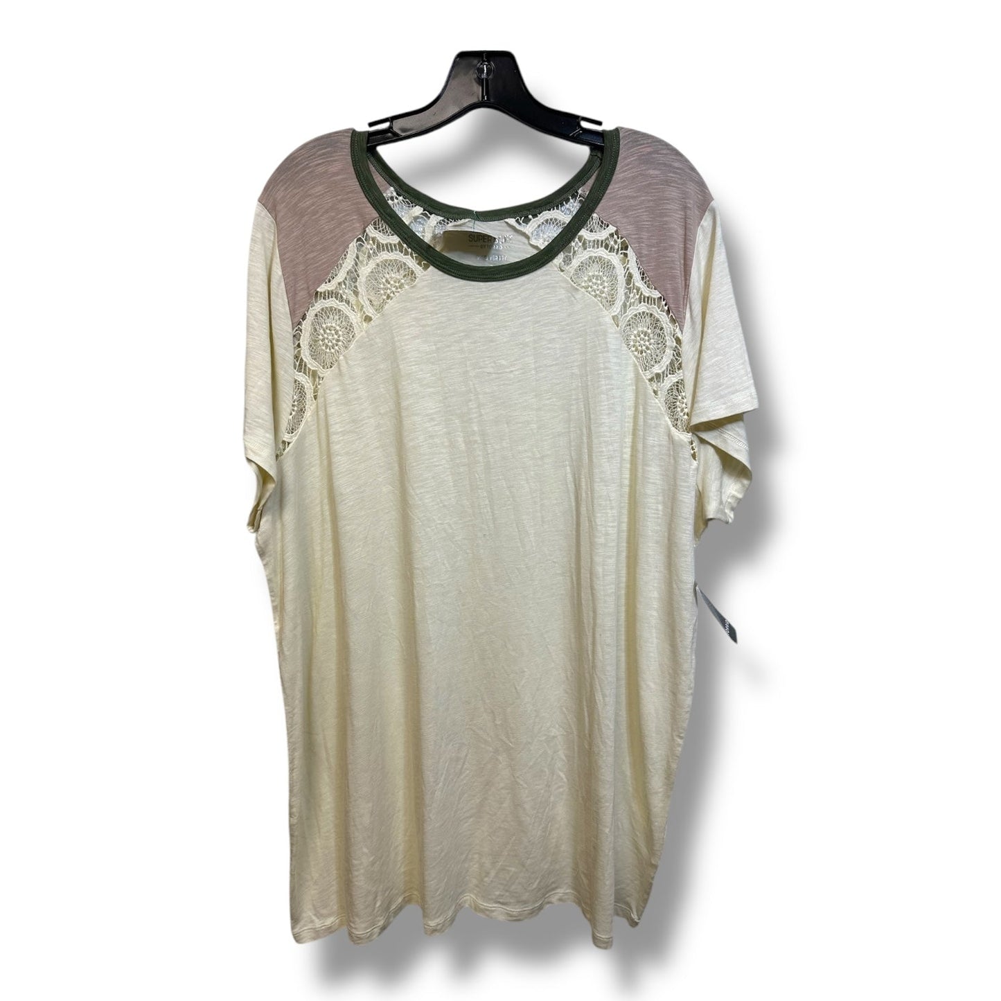 Top Short Sleeve By Torrid In Ivory, Size: 3x