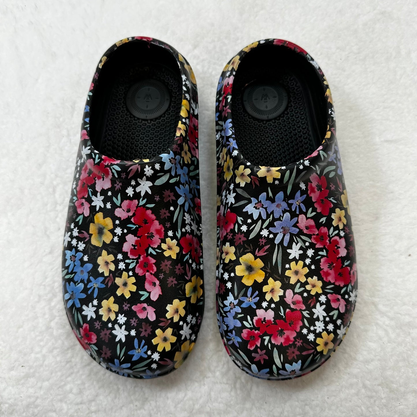 Floral Shoes Flats Mule & Slide Totes, Size 8
