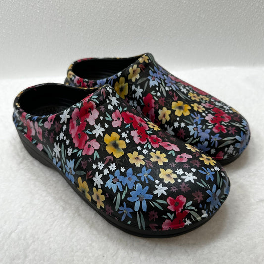 Floral Shoes Flats Mule & Slide Totes, Size 8