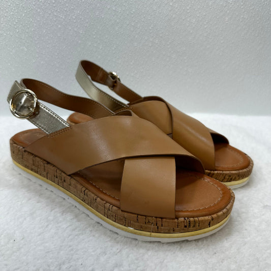 Tan Sandals Flats Nine West Apparel, Size 8.5