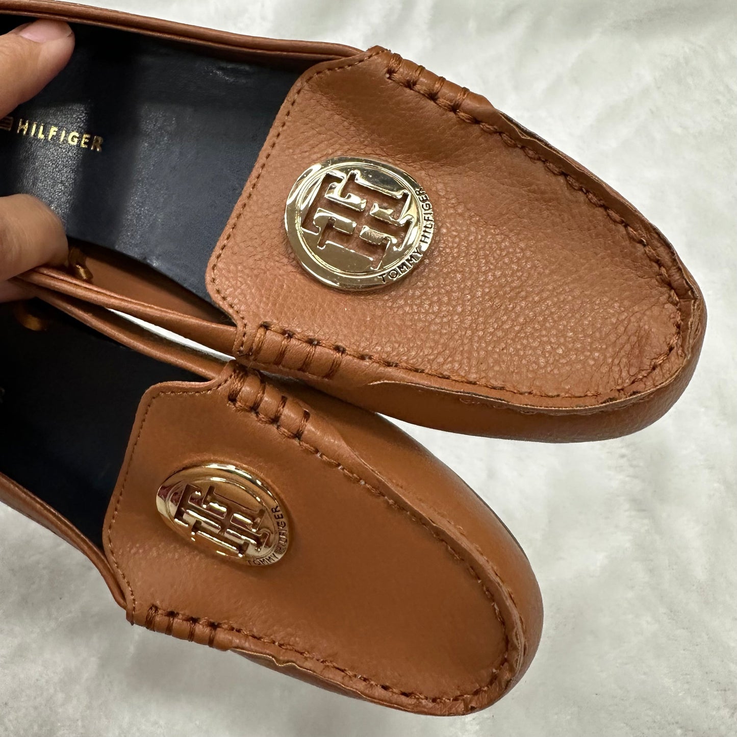 Camel Shoes Flats Loafer Oxford Tommy Hilfiger O, Size 6.5