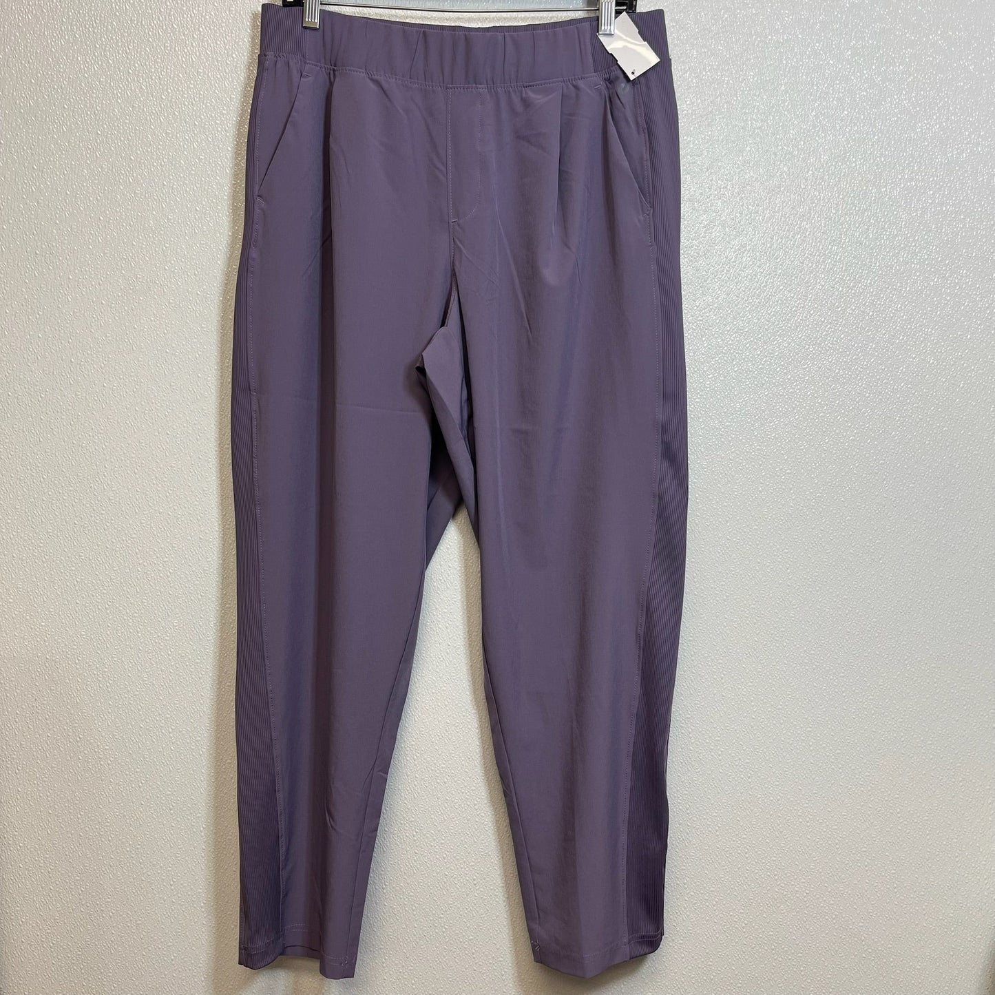 Lavender Athletic Pants Apana, Size Xl