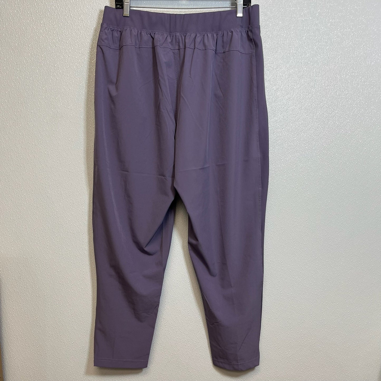 Lavender Athletic Pants Apana, Size Xl