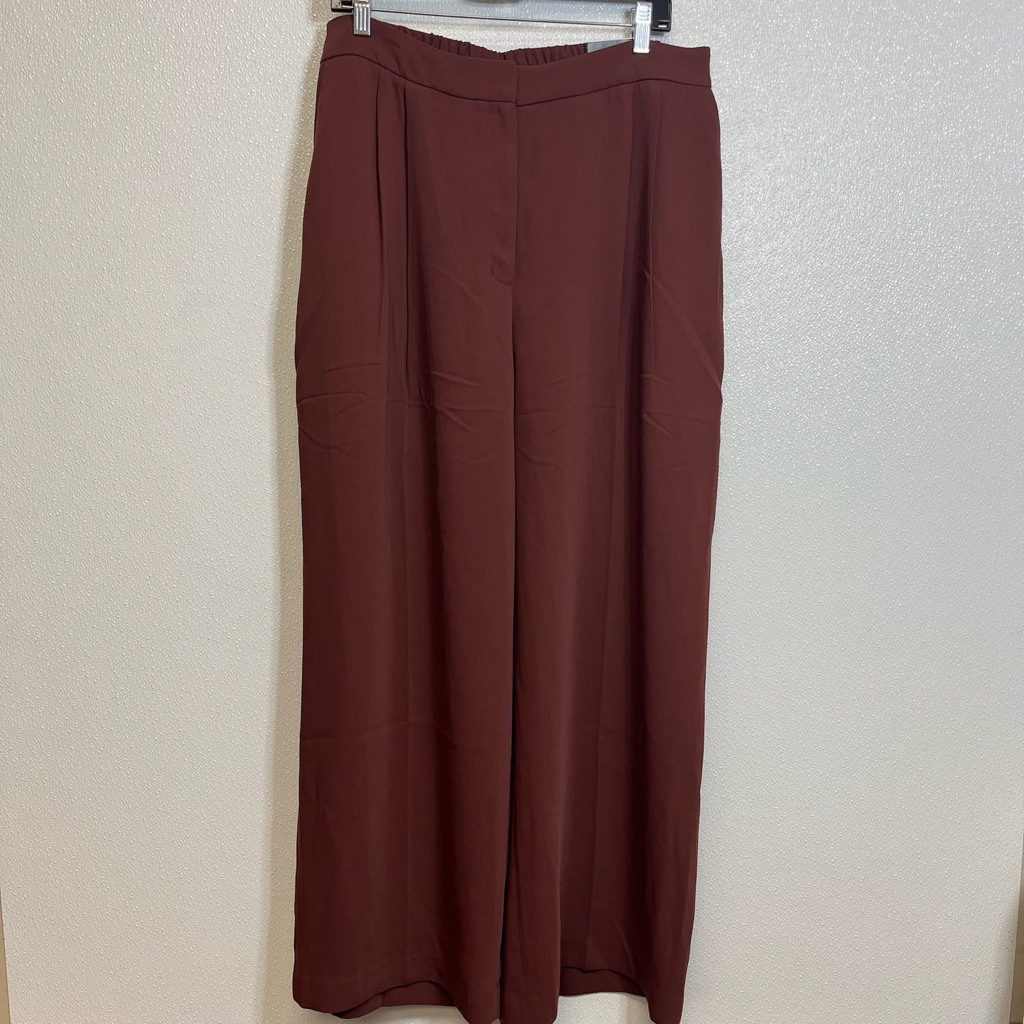 Chocolate Pants Cropped Express O, Size 16