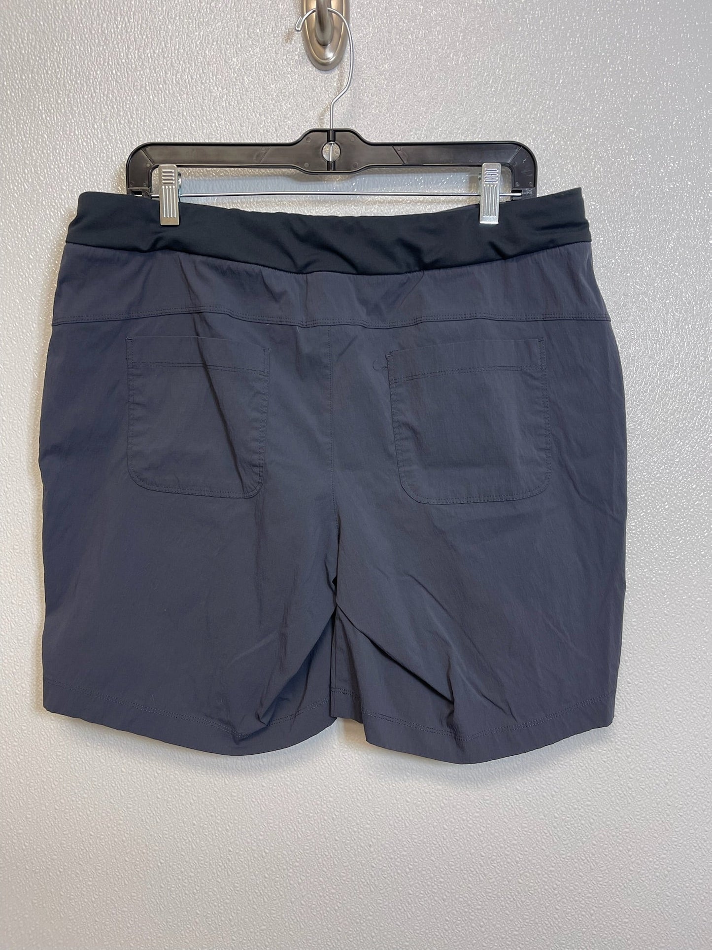 Charcoal Athletic Shorts Active Life, Size L