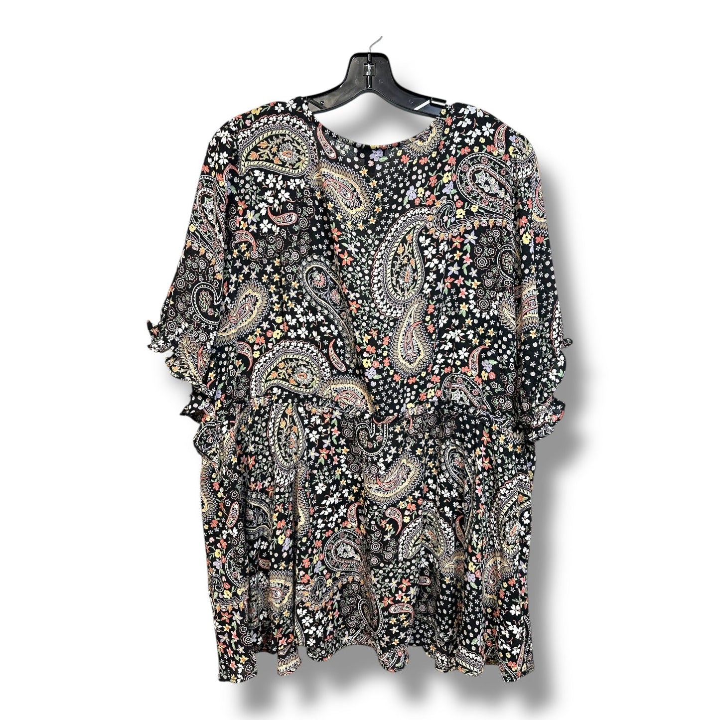 Top Short Sleeve By Torrid In Print, Size: 5