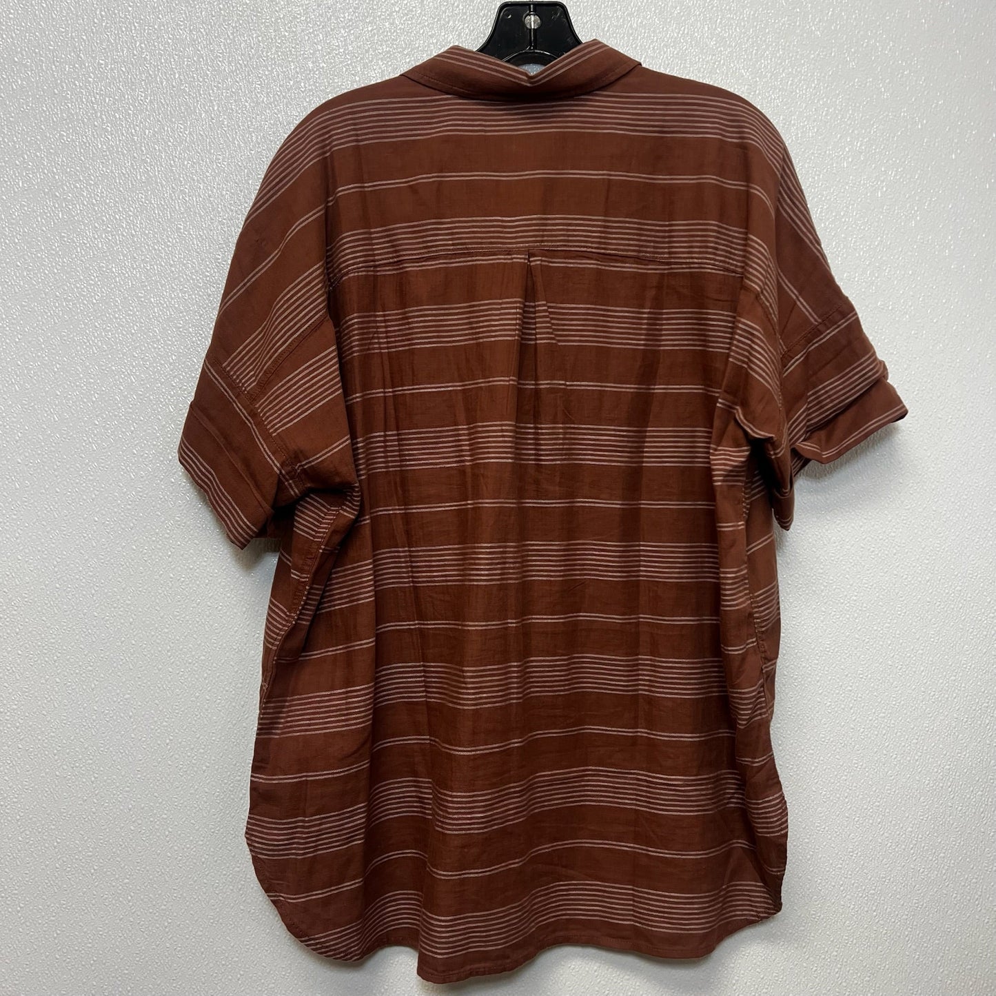 Top Short Sleeve By Carhart In Striped, Size: Xl