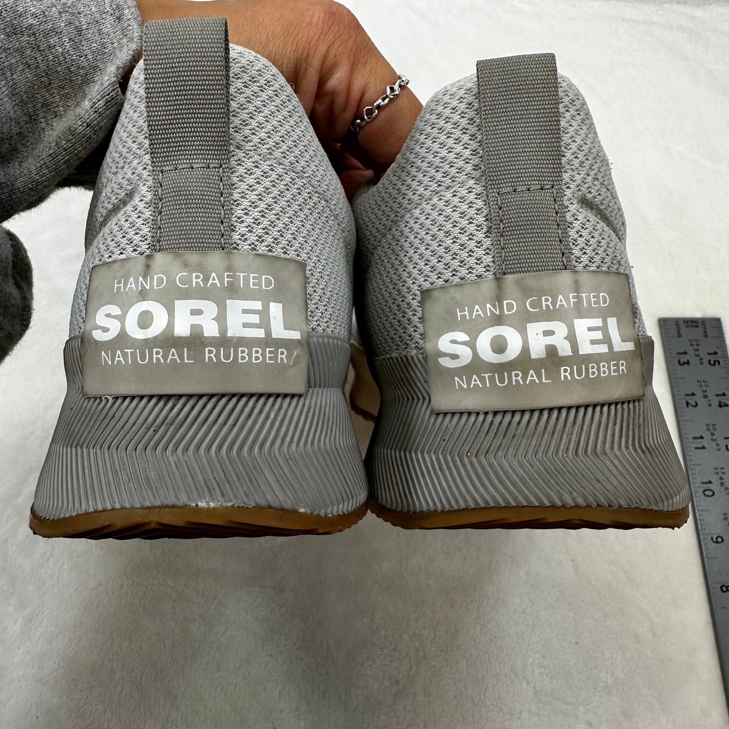 Shoes Sneakers By Sorel In Grey, Size: 9.5