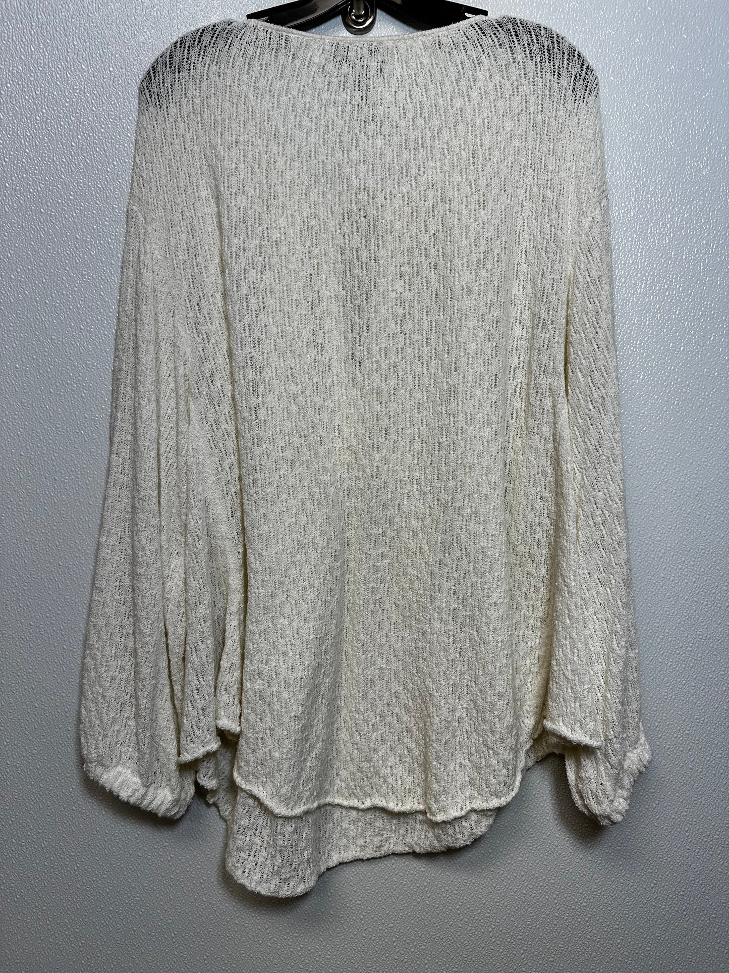 Top Long Sleeve By Free People In Ivory, Size: S