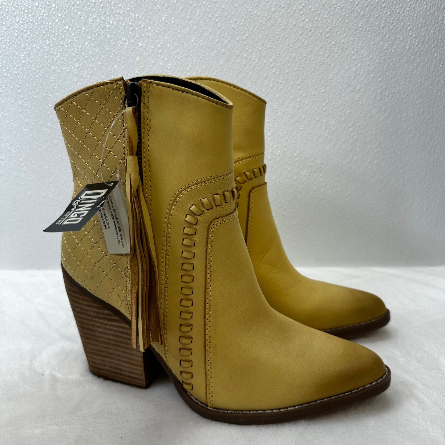 Dream Big Narrow Bootie Boots
Western By Dingo In Tan, Size: 8