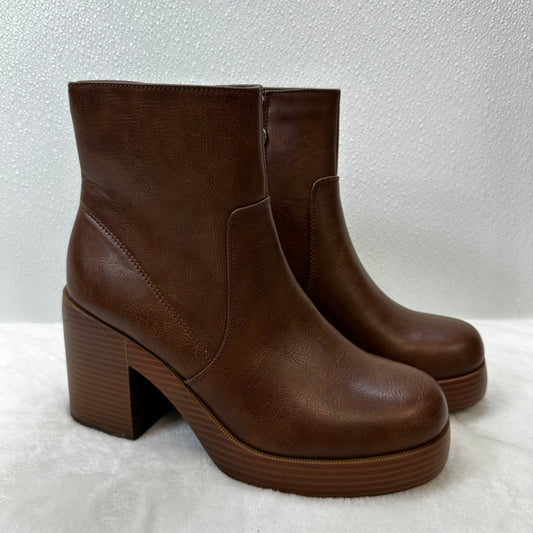 Boots Ankle Heels By Dirty Laundry In Brown, Size: 9