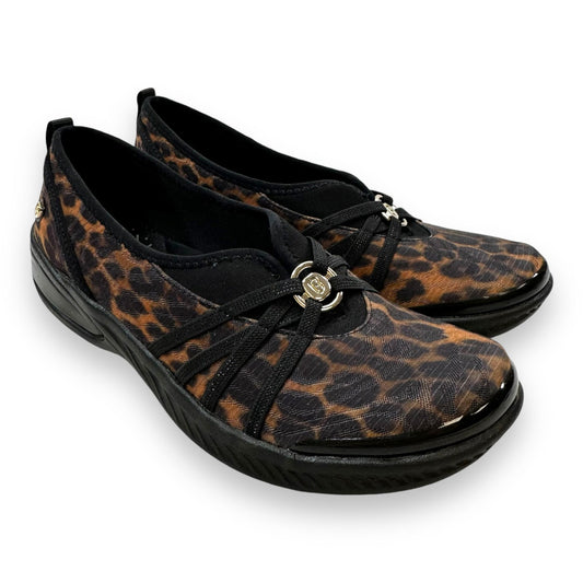 Shoes Flats By Bzees In Animal Print, Size: 9.5