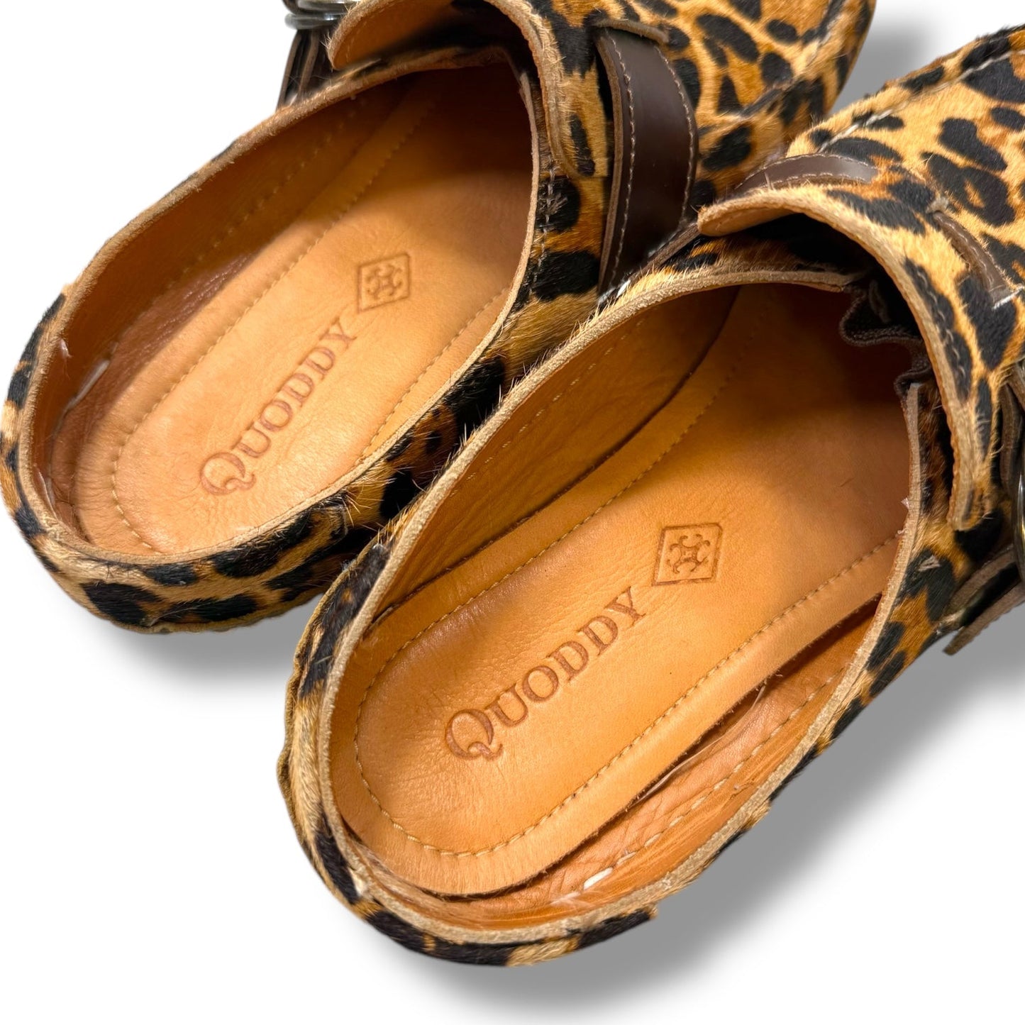 Shoes Flats By Clothes Mentor In Animal Print, Size: 6