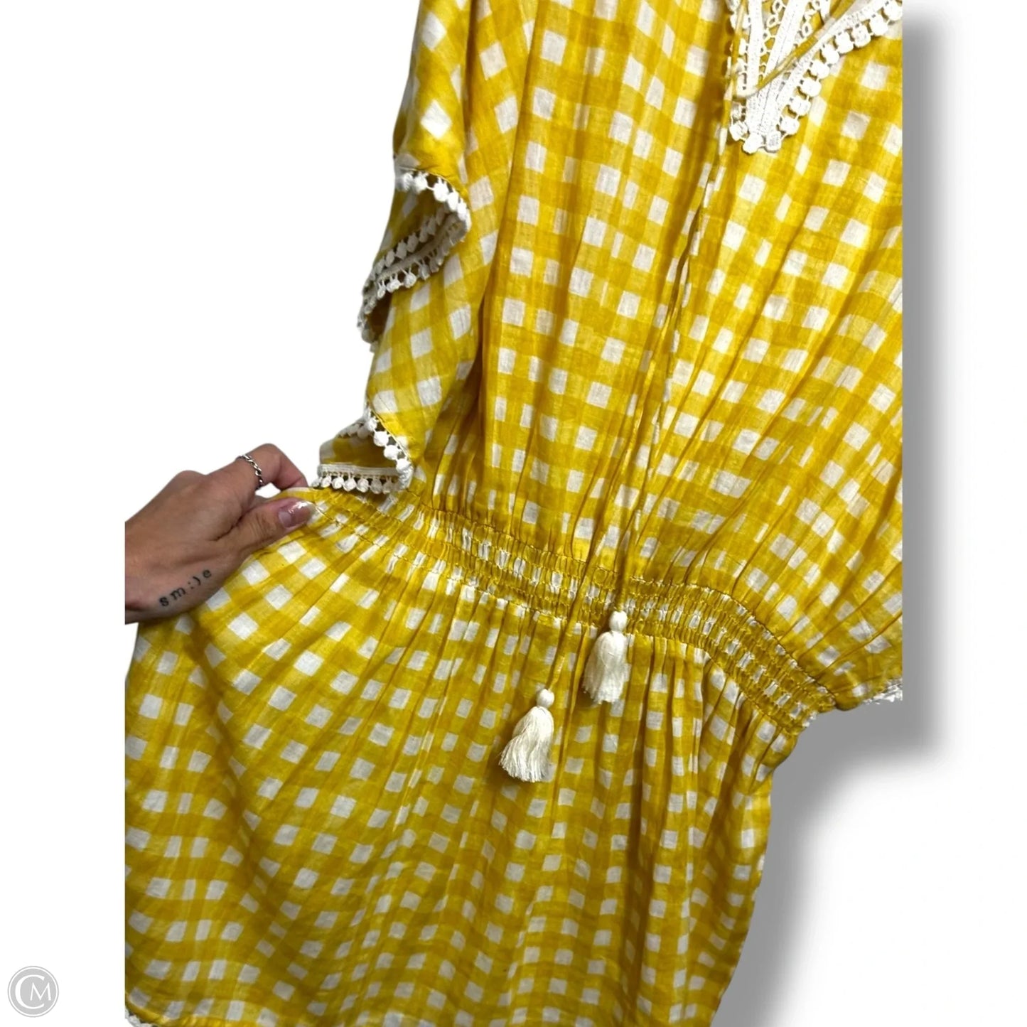 Swimwear Cover-up By Clothes Mentor In Checkered Pattern, Size: Osfm