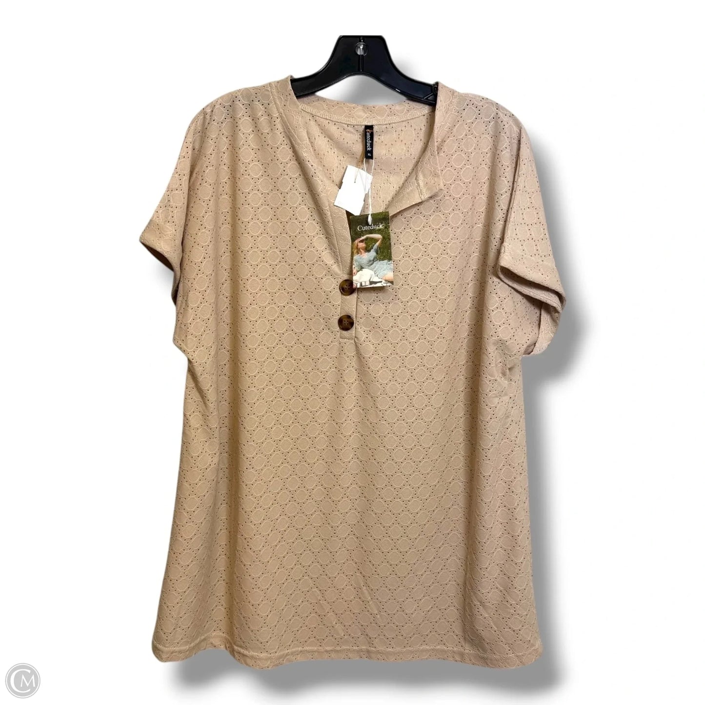 Top Short Sleeve By Cmf In Beige, Size: Xl