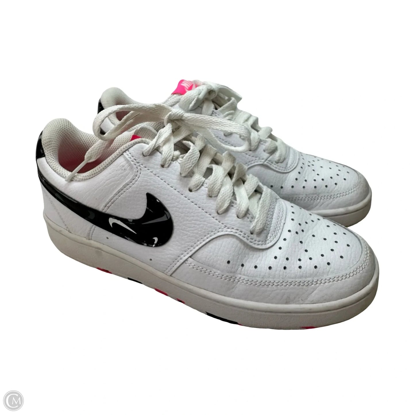 Shoes Sneakers By Nike In White, Size: 6.5